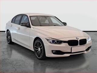 BMW 316 d, Xenony, Park.�senzory