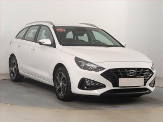 Hyundai i30 1.5 DPI, R,1.maj, Serv.kniha