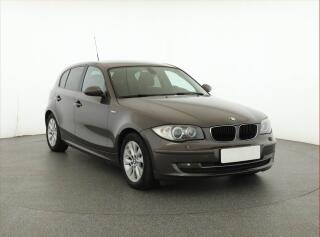 BMW 116d, Xenony, Vyh�.�seda�ek