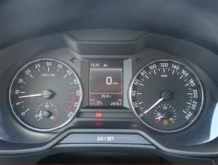 Citroën C4 (2008) 1.4 16V, Klima, rezervace - náhled 11