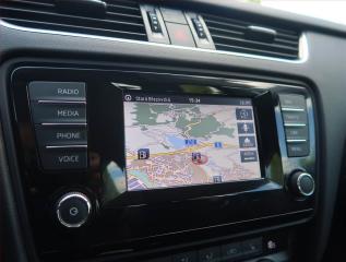 Citroën C4 (2008) 1.4 16V, Klima, rezervace - náhled 14