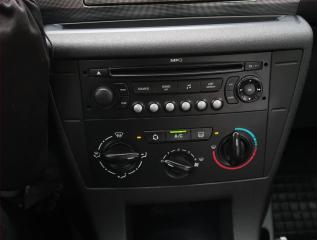 Citroën C4 (2008) 1.4 16V, Klima, rezervace - náhled 15