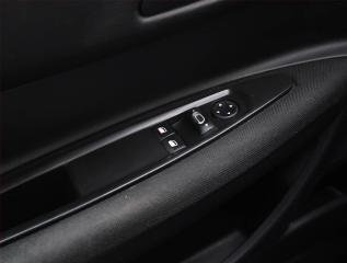 Citroën C4 (2008) 1.4 16V, Klima, rezervace - náhled 16