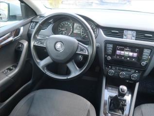 Citroën C4 (2008) 1.4 16V, Klima, rezervace - náhled 7