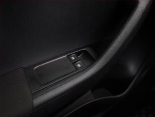 Škoda Kamiq (2020) Ambition 1.5 TSI, ČR, 110KW - náhled 18