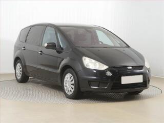 Ford S-MAX 2.0 TDCi, po STK, slu�n� stav