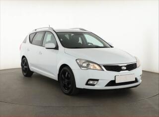 Kia Ceed 1.6 CRDi, Serv.kniha, po STK