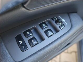 Renault Fluence (2011) 1.5 dCi, Tempomat - náhled 17