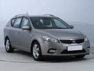 Kia Ceed 1.6 CVVT, �R,1.maj, Serv.kniha