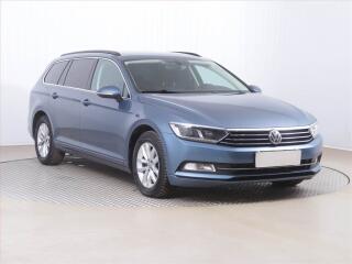 Volkswagen Passat Comfortline 2.0 TDI, Navi