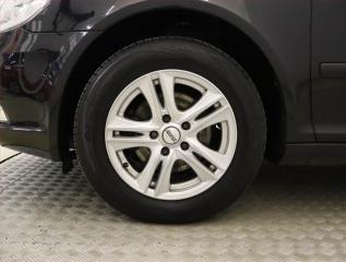 Škoda Octavia (2011) Ambiente Plus 1.6 TDI - náhled 15