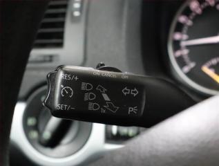Škoda Octavia (2011) Ambiente Plus 1.6 TDI - náhled 18