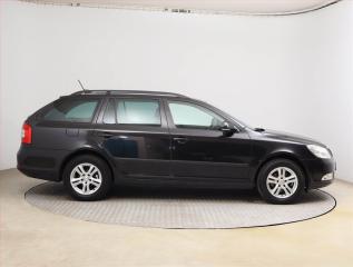 Škoda Octavia (2011) Ambiente Plus 1.6 TDI - náhled 6