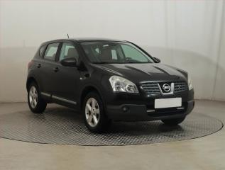 Nissan Qashqai 2.0, Xenony, Tempomat