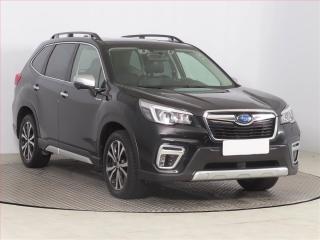 Subaru Forester 2.0 e-Boxer MHEV, R, SERVIS