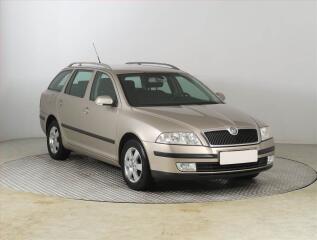 �koda Octavia 1.6, Ta�n�, Klima, dobr� stav