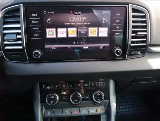 Škoda Karoq (2019) Ambition 1.6 TDI, Navi - náhled 12