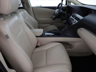 Kia Sportage (2023) 1.6 T-GDI - náhled 9