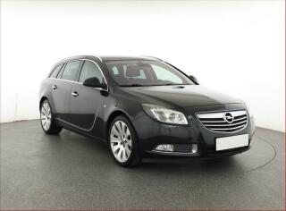 Opel Insignia 2.0 CDTI, Serv.kniha, nov� STK