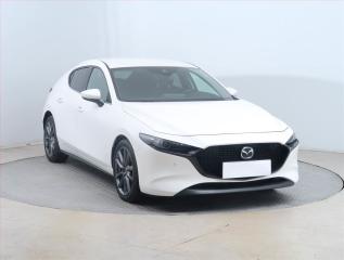 Mazda 3 2.0 Skyactiv-G, NAVI, 1 MAJITE