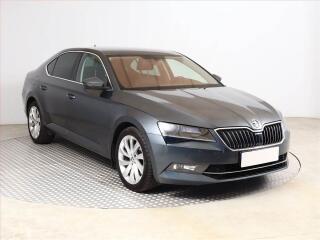 �koda Superb Style 2.0 TDI, K��e, Bi-Xenony