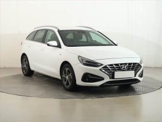 Hyundai i30 1.5 T-GDI MHEV, Serv.kniha