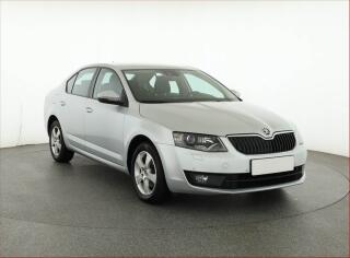 �koda Octavia 2.0 TDI, �R,1.maj, Navi