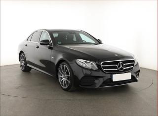 Mercedes-Benz E 200 4MATIC, NOV V R,DPH