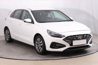 Hyundai i30 Smart 1.5 DPI, Serv.kniha