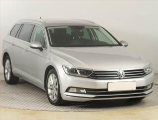 Volkswagen Passat Highline 2.0 TDI, Serv.kniha