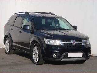 Fiat Freemont 2.0 MultiJet, 7�m�st, Tempomat