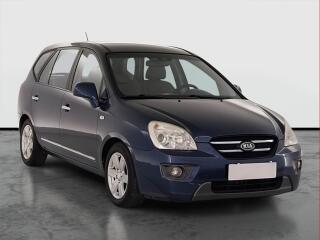 Kia Carens 2.0 CRDi, 7�m�st, po STK