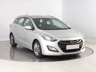 Hyundai i30 1.6 CRDi, �R,1.maj, v provozu