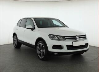 Volkswagen Touareg 3.0 TDI, 4X4, Automat, Xenony