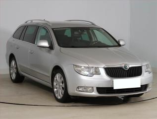 koda Superb Elegance 2.0 TDI, Navi, Xenony