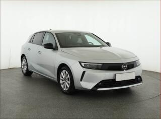 Opel Astra 1.2 Turbo, �R,1.maj