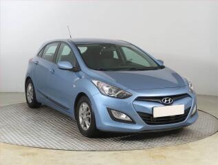 Hyundai i30 1.6 MPI, Serv.kniha, Tempomat