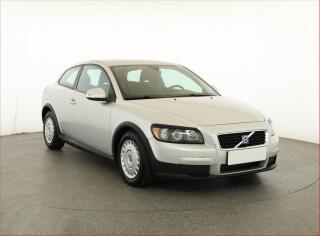 Volvo C30 1.6 D, nov� STK, zamluveno