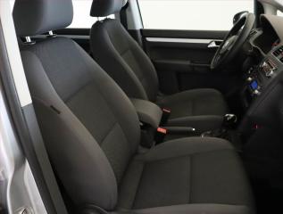 Volkswagen Touran (2010) 1.6 TDI, Automat, Serv.kniha - náhled 9