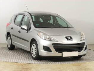 Peugeot 207 1.4, po STK, obl�ben� v�z