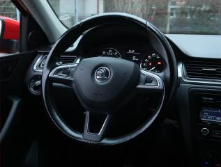 Škoda Superb (2018) 1.6 TDI, Navi, Bi-Xenony - náhled 17