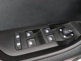 Škoda Superb (2018) 1.6 TDI, Navi, Bi-Xenony - náhled 21