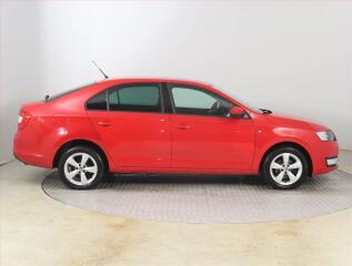 Škoda Superb (2018) 1.6 TDI, Navi, Bi-Xenony - náhled 6