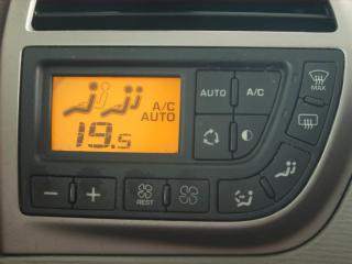 Citroën C4 Picasso (2007) 1.8 i, 7 míst, po STK, Tažné - náhled 15