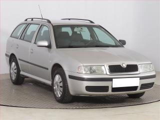 koda Octavia 1.6, Serv.kniha, oblben vz