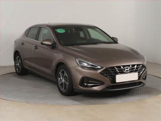Hyundai i30 Komfort 1.5 T-GDI MHEV, R