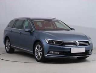 Volkswagen Passat Highline 2.0 TDI, Serv.kniha