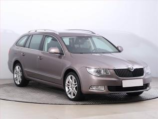 koda Superb Elegance 1.8 TSI, Serv.kniha