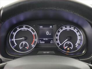 Toyota C-HR (2021) GR Sport 1.8 Hybrid - náhled 11