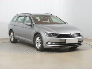 Volkswagen Passat Comfortline 2.0 TDI, Navi